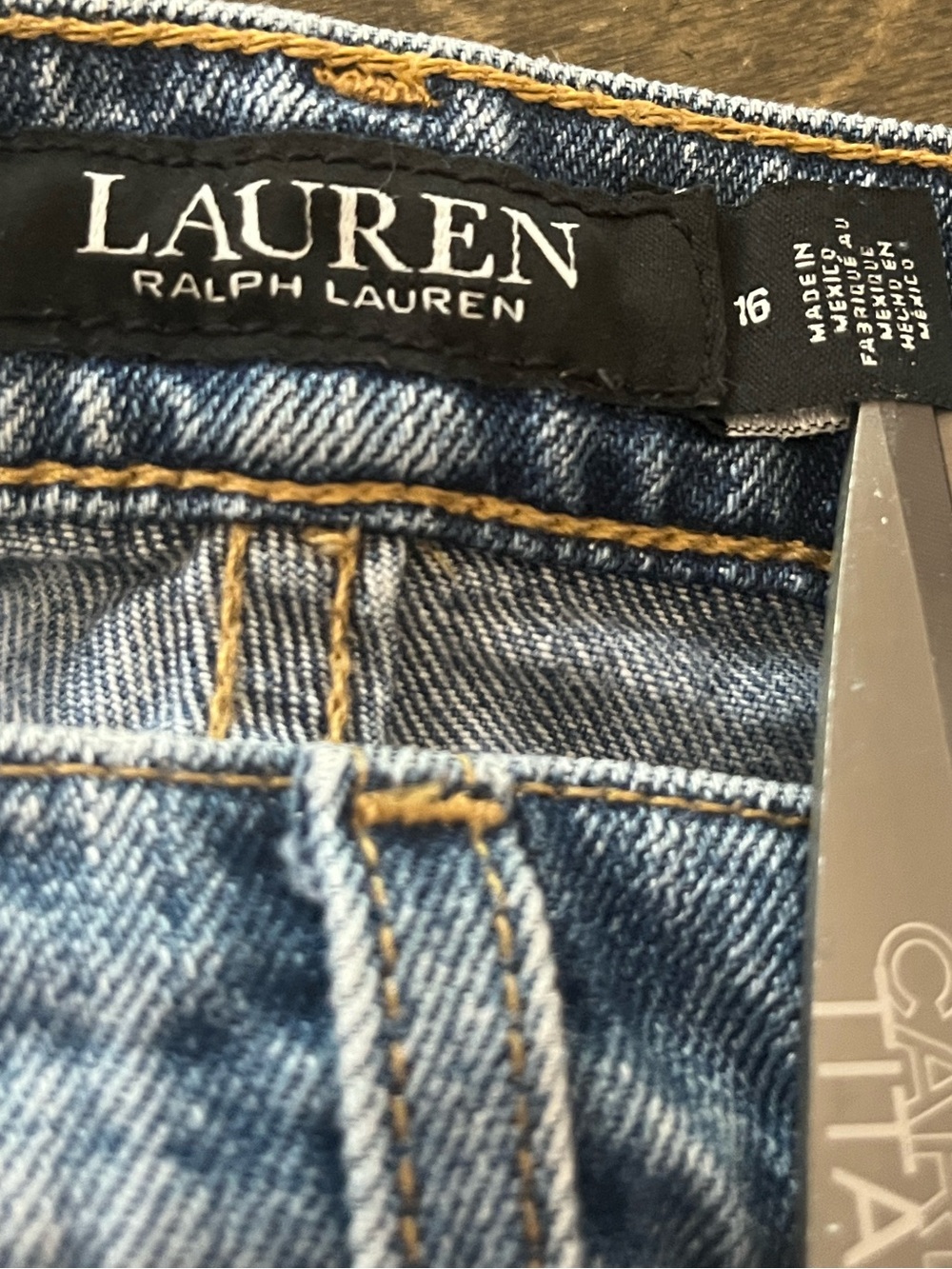 Ralph Lauren Plus Size Patchwork Boho Relaxed Tapered Jeans in Skye Wash - Picture 9 of 9